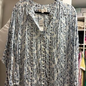 LOFT Light Blue and White Floral Button-Front Top